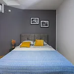 Vera Apartment with Seaview